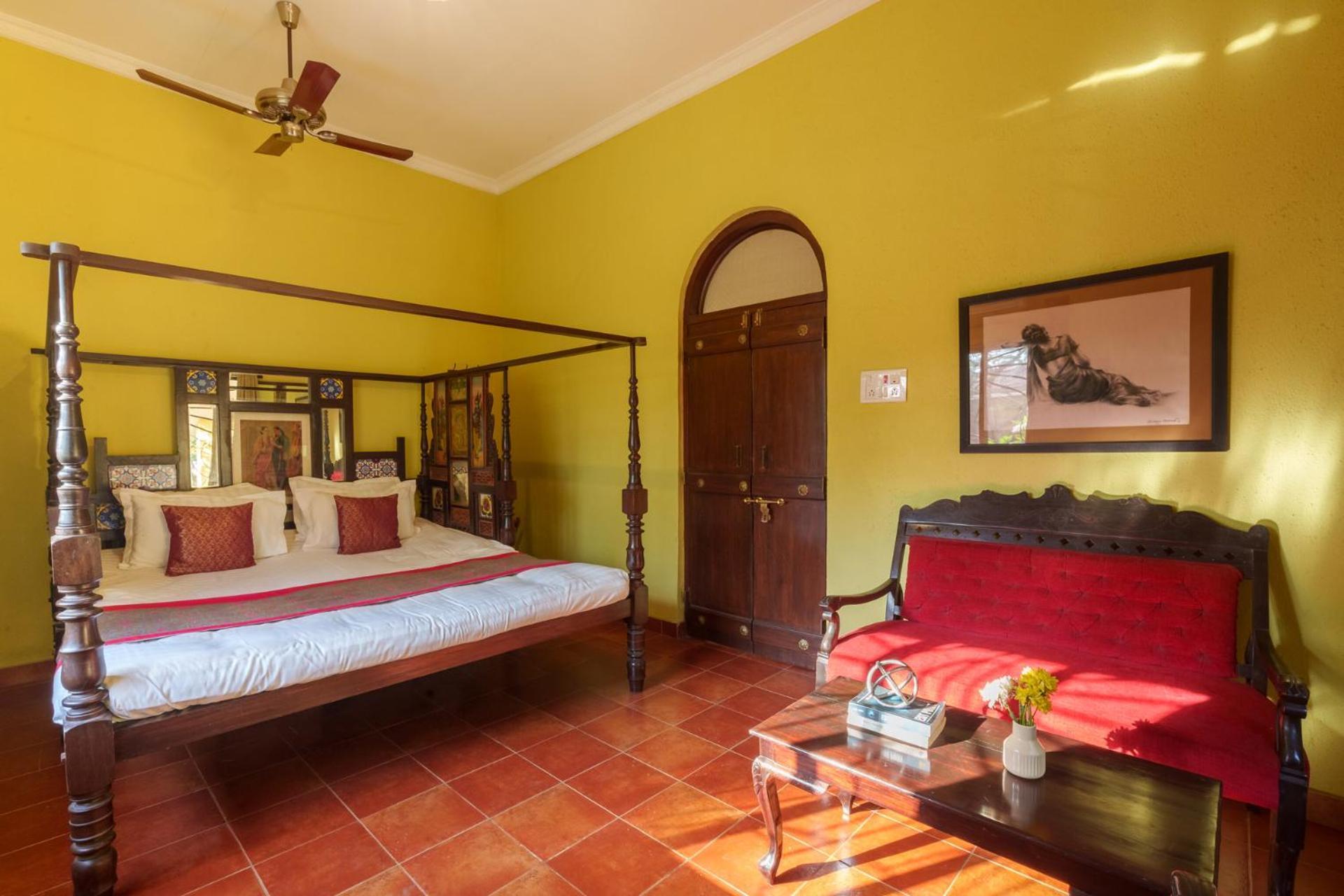 Vintage Estate: Lakeside Retreat with Plunge Pool and Gazebo Karjat Exterior photo